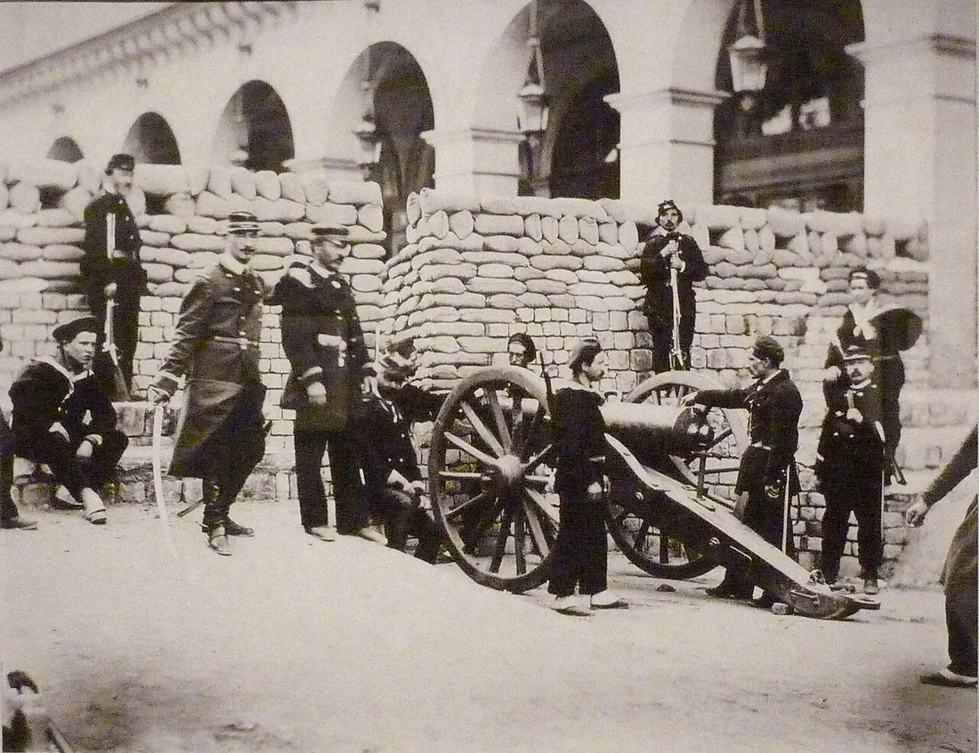 Chiến lũy tại phố Castiglione trong Công xã Paris năm 1871.